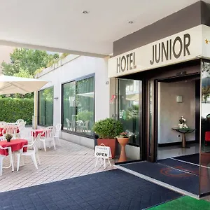 3* Отель Junior